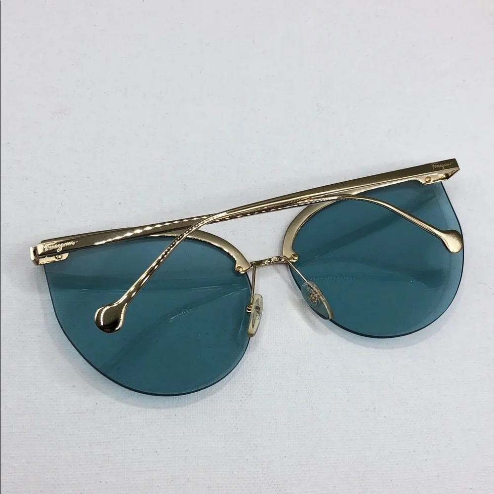 Sunglasses Salvatore Ferragamo SF 195 S 715 Shiny Gold / Azure Oversized Cat Eye